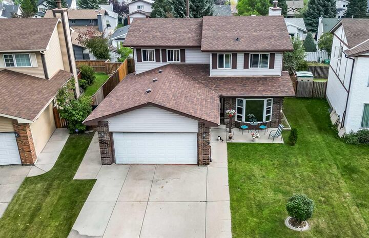 Property Photo:  36 Millside Way SW  AB T2Y 2P7 