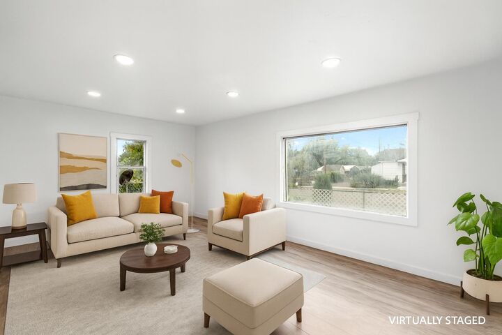 Property Photo: 1335 E Lander ID 83201