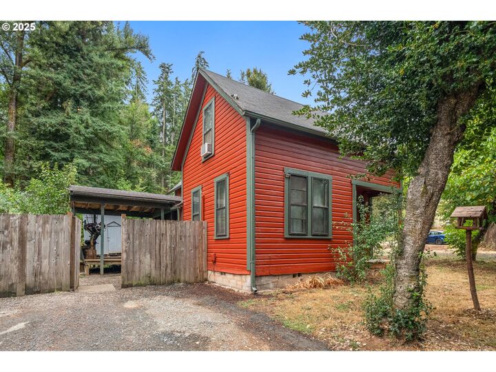32794 W Saginaw Rd  Cottage Grove OR 97424 photo