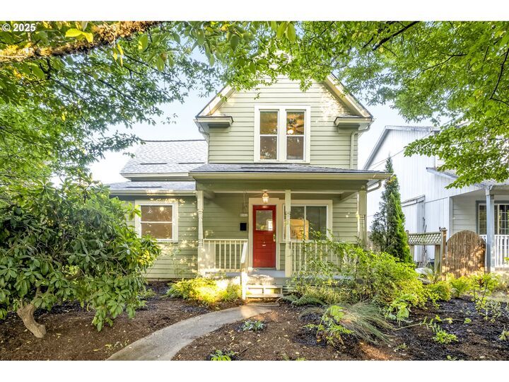 8982 N Exeter Ave  Portland OR 97203 photo