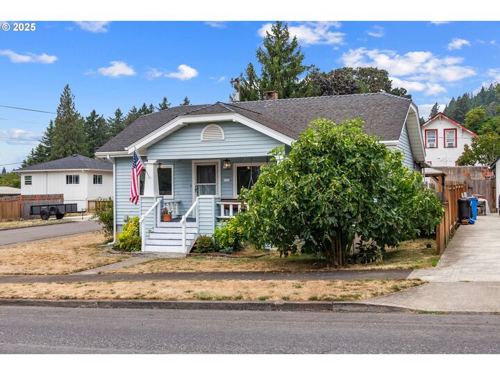 Property Photo: 1303 Division St WA 98607