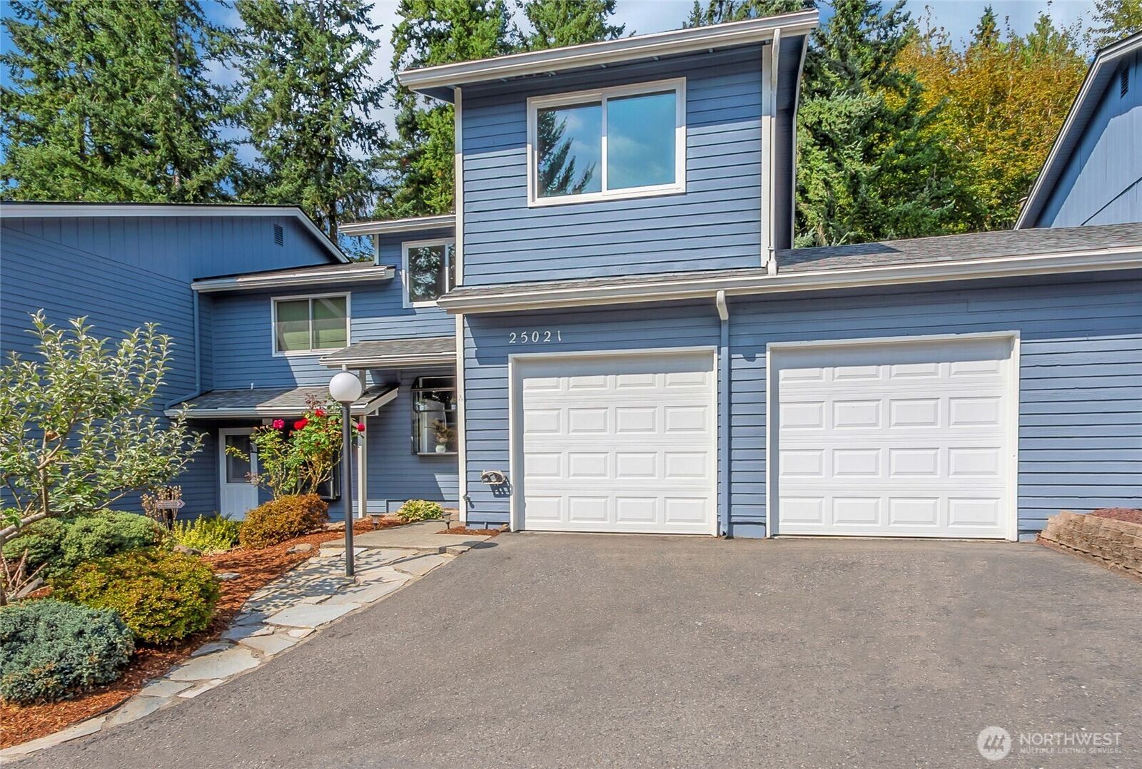 Property Photo:  25021  144th Place SE  WA 98042 