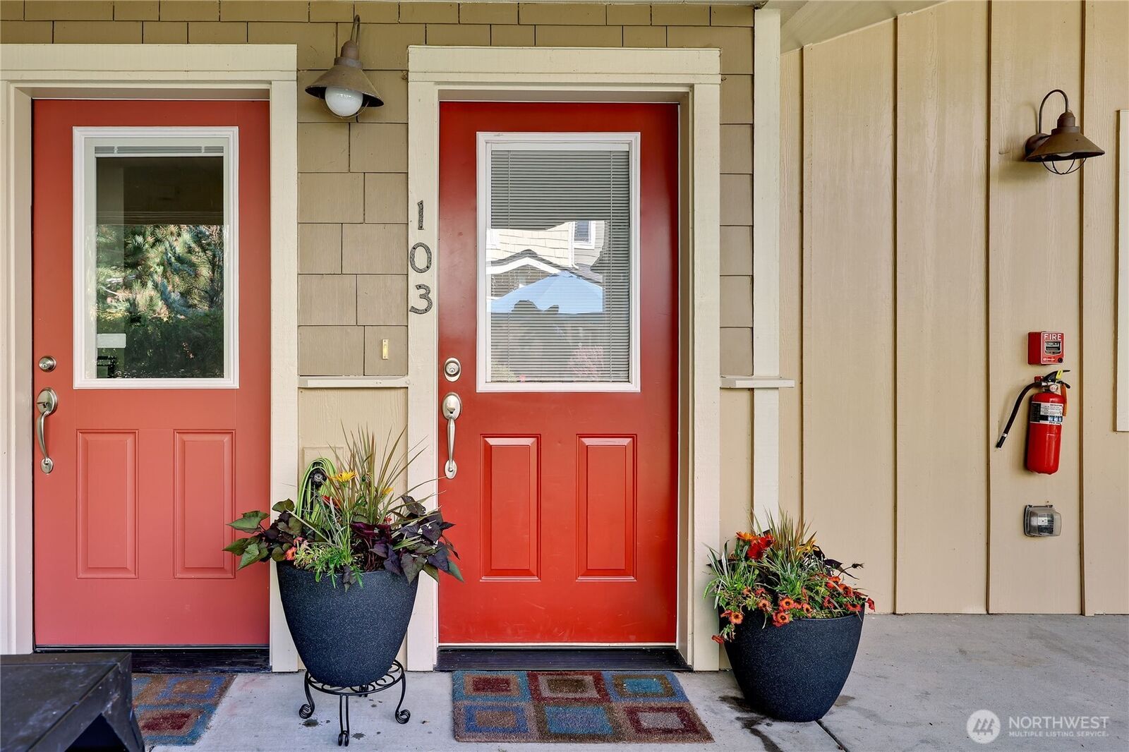 Property Photo:  7761  Beacon Place NE 103  WA 98311 