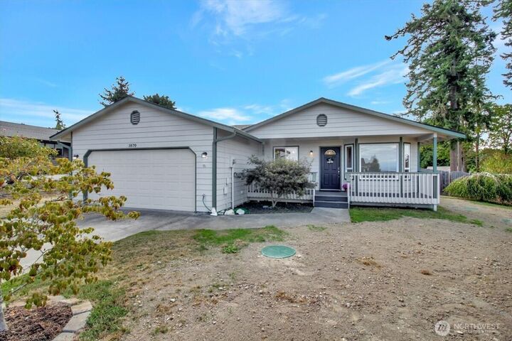 Property Photo: 1870 Edgewood Drive WA 98282