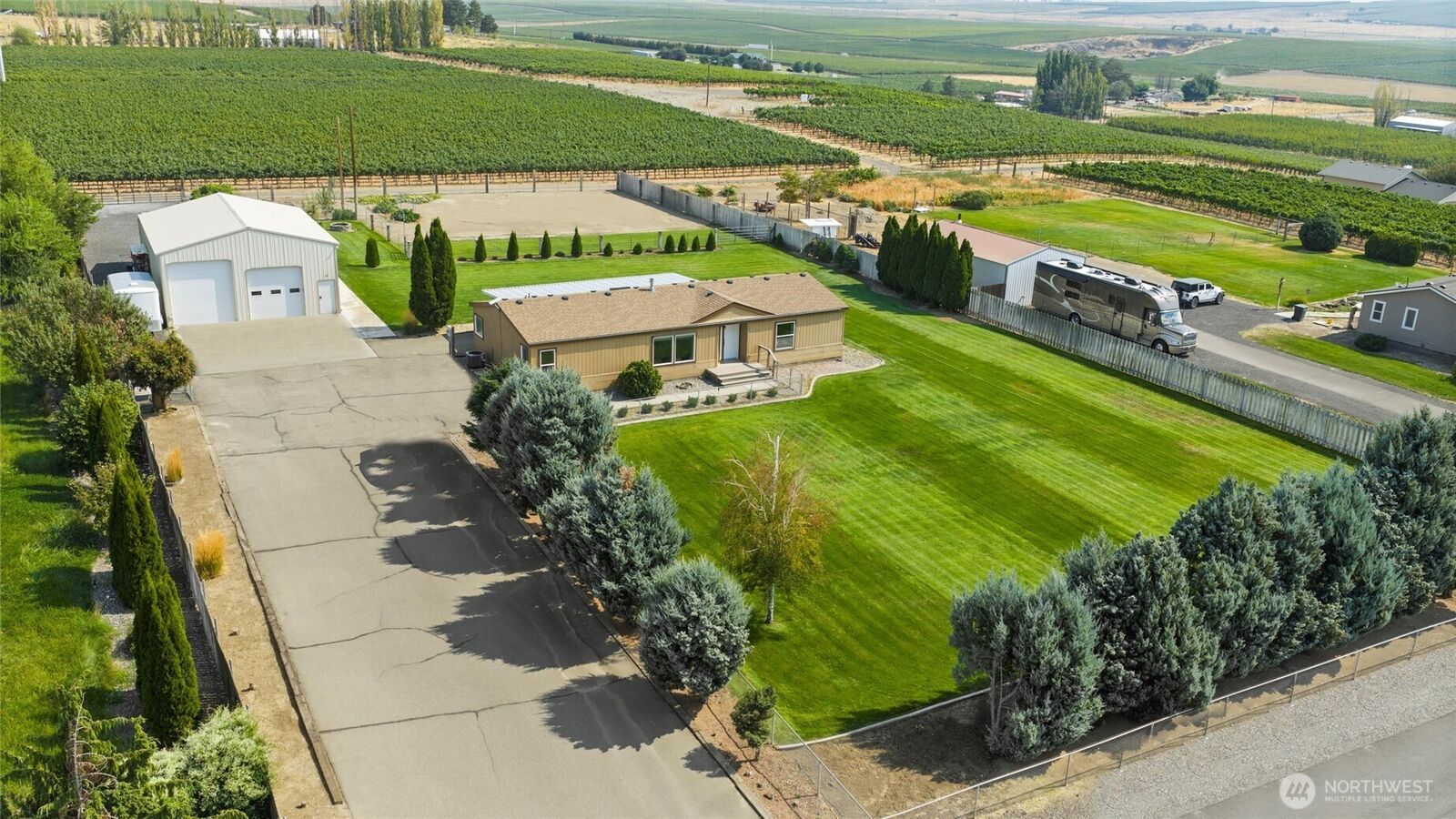 Property Photo: 45105 N 280 Pr NE WA 99320