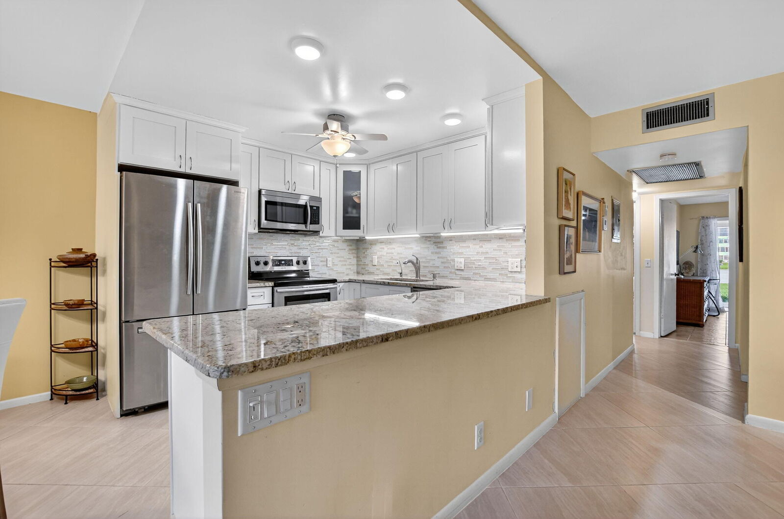 Property Photo:  1049 Wolverton C  FL 33434 
