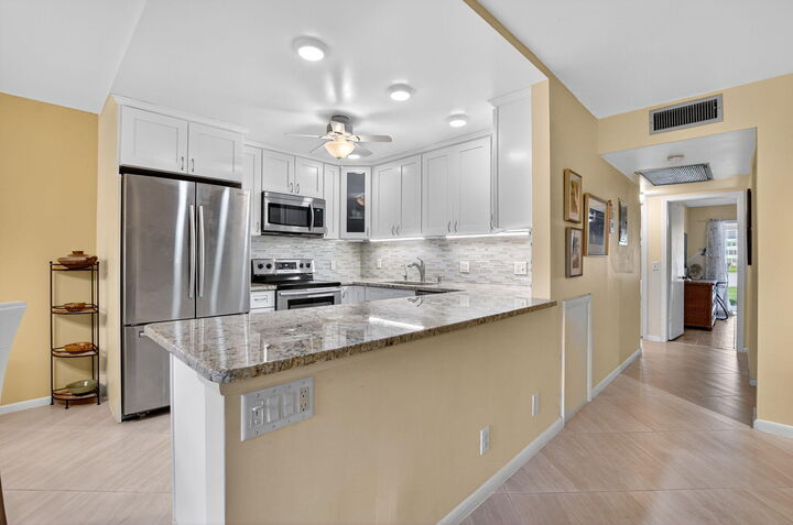1049 Wolverton C  Boca Raton FL 33434 photo