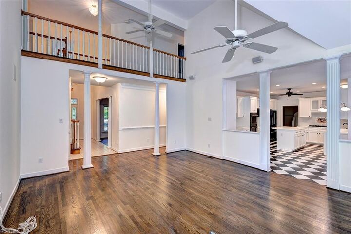 Property Photo:  125 Yorkshire Dr  VA 23185 