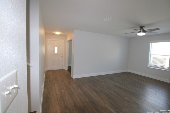 Property Photo: 1522 Golden Wing TX 78260