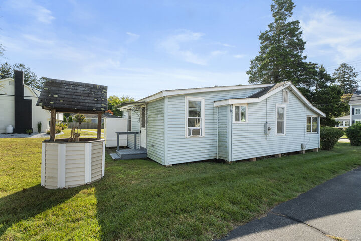 Property Photo: 13 College Street CT 06475
