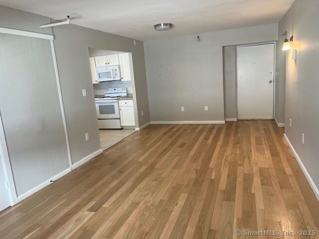 Property Photo:  330 Blake Street C6  CT 06515 