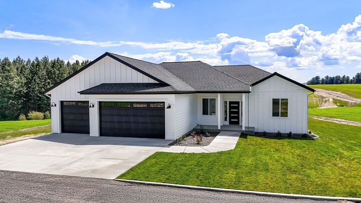8521 W Dahl Rd  Deer Park WA 99006 photo