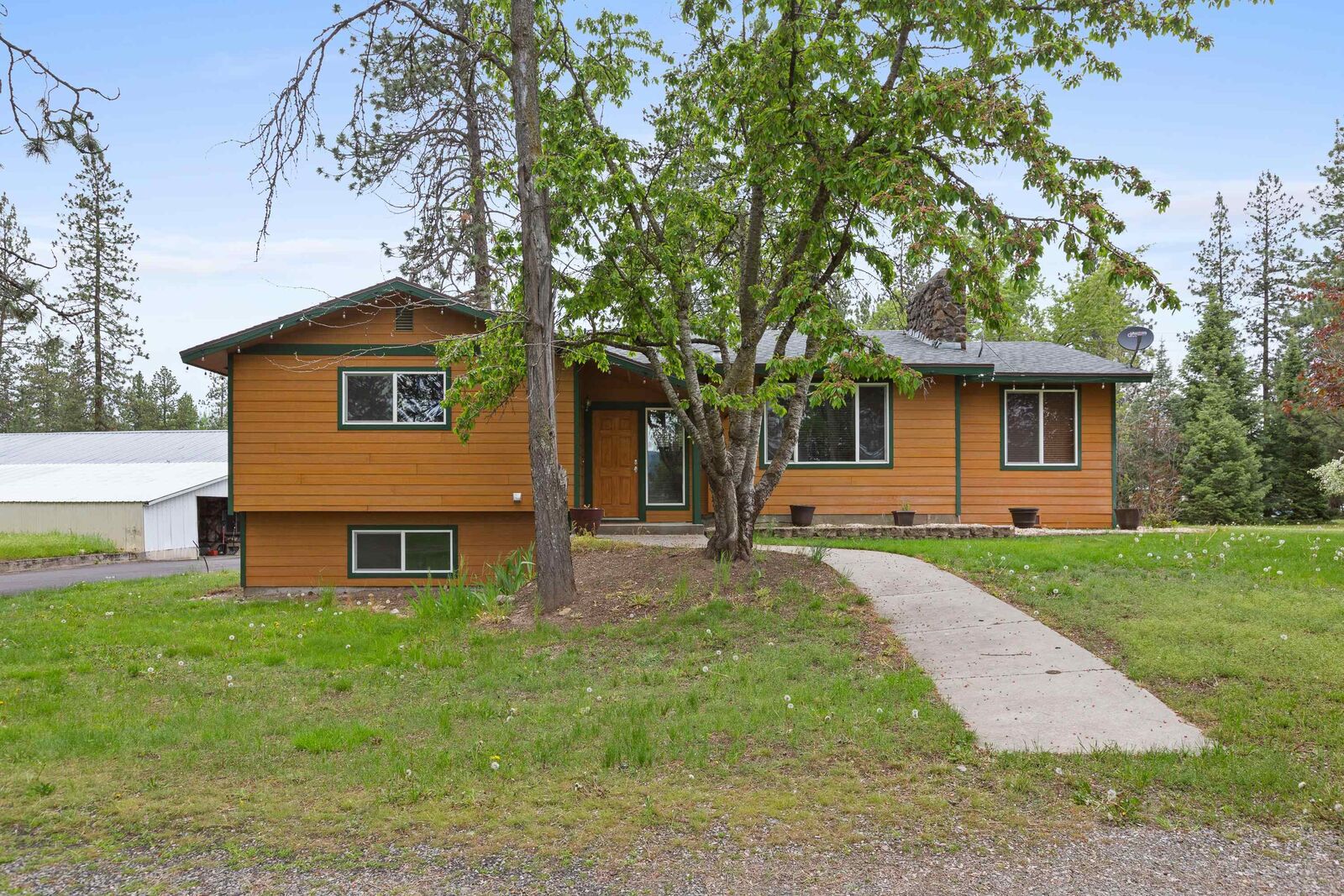 Property Photo:  25715 E Trent Ave  WA 99025 