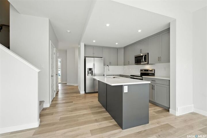Property Photo:  558 Myles Heidt Manor  SK S7W 0Z4 