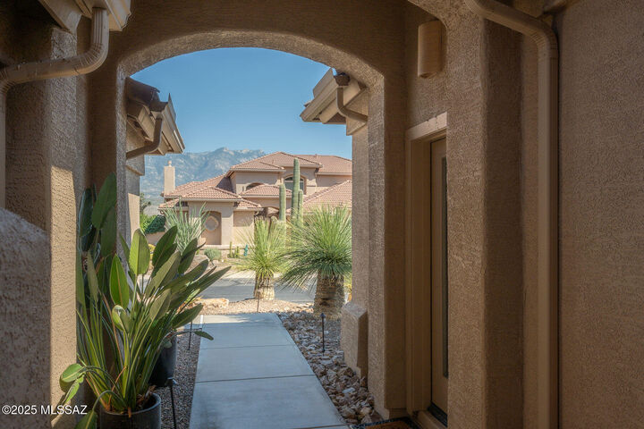 65200 E Rocky Mesa Drive  Saddlebrooke AZ 85739 photo