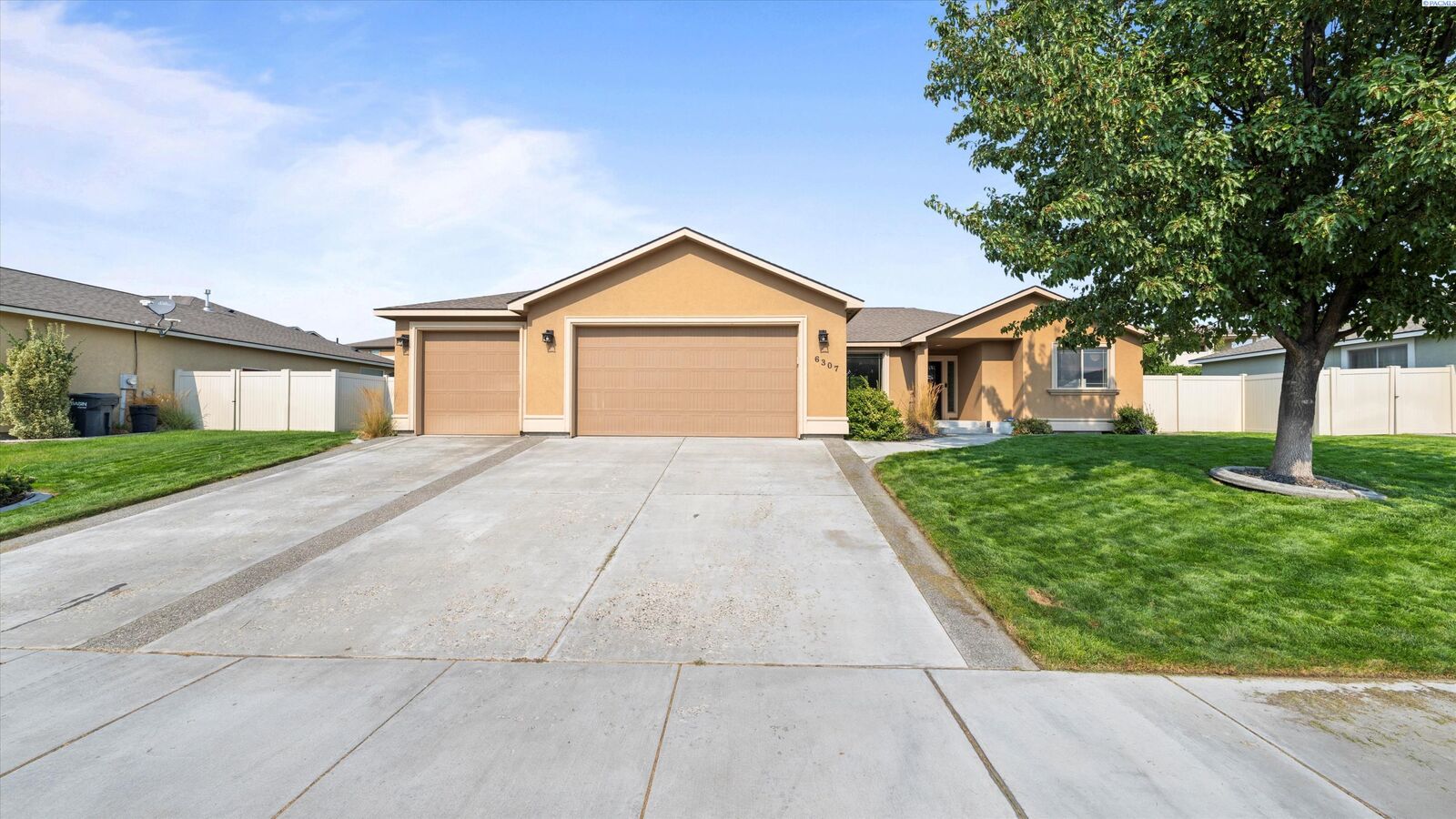 Property Photo:  6307 Pimlico Dr  WA 99301-6038 