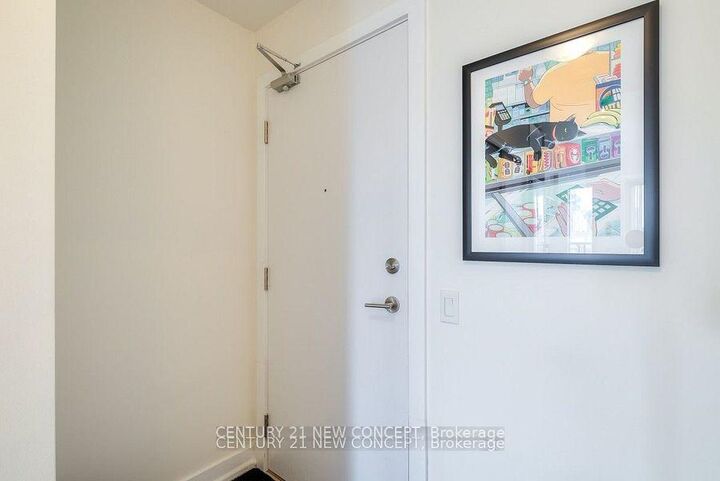 Property Photo:  128 Fairview Mall Drive 402  ON M2J 0E8 