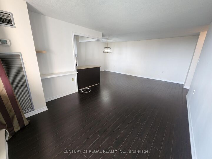 Photo de la propriété:  18 Knightsbridge Road 1510  ON L6T 3X5 