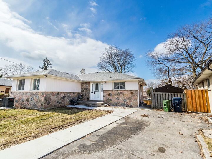 Property Photo:  80 Coral Gable Drive  ON M9M 1P1 