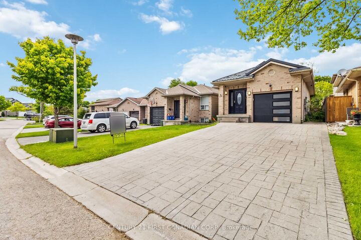Property Photo:  61 Tanner Drive  ON N5W 6B6 
