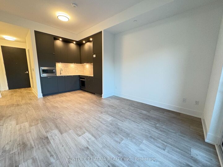 Property Photo:  259 The Kingsway N/A Mz08  ON M9A 3T6 