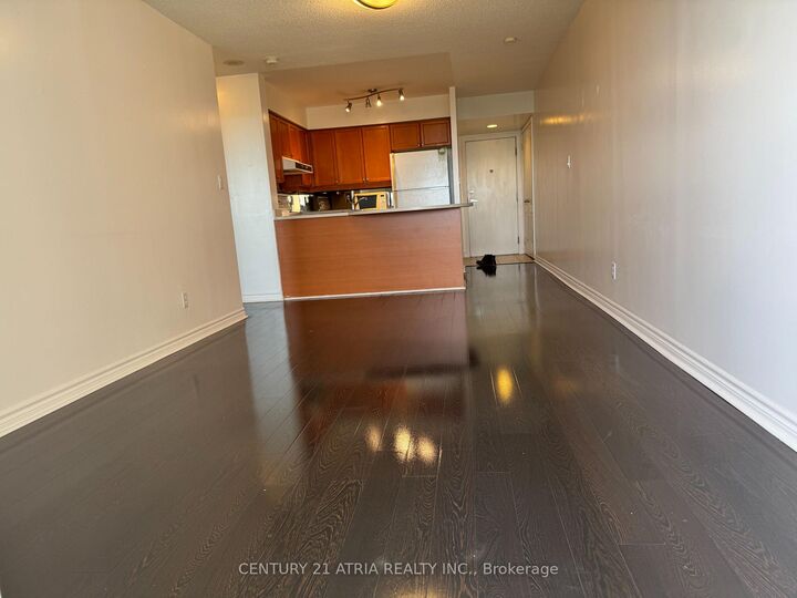 Property Photo:  3 Rean Drive 1111  ON M2K 3C2 