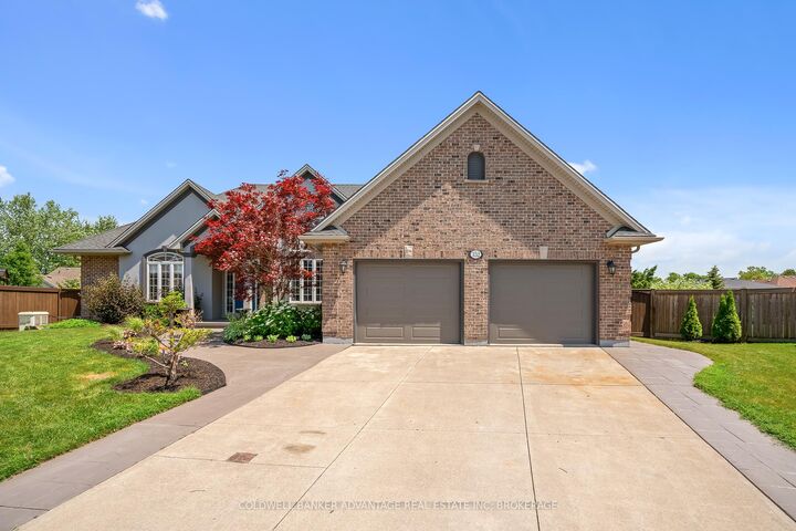 Property Photo:  152 Redwood Court  ON L3C 7C4 