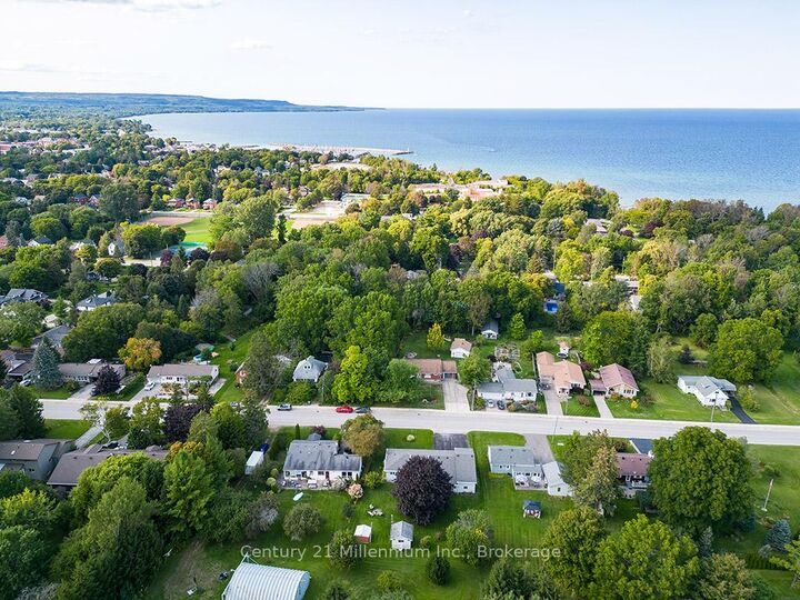 Property Photo:  203 Aiken Street  ON N4L 1B3 