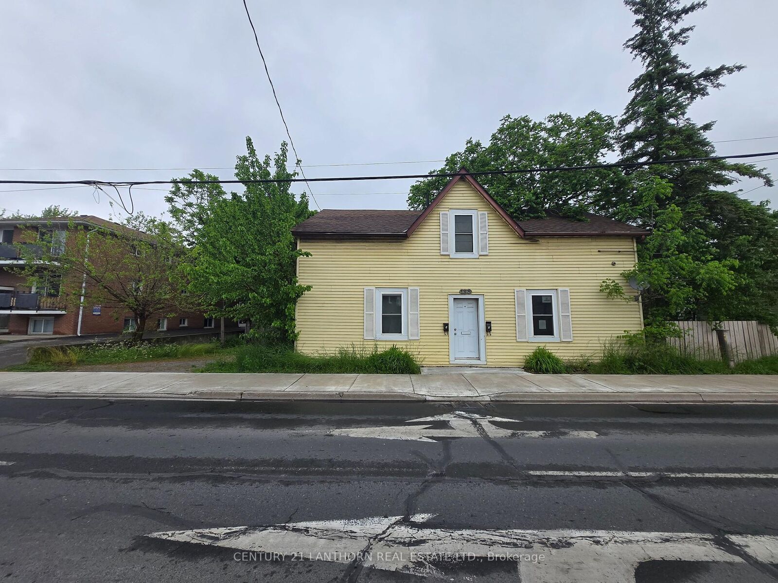 Photo de la propriété:  188 Dundas Street W  ON K8V 3R2 