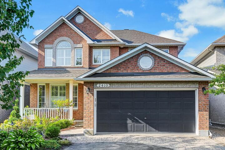 Property Photo: 2410 Des Pruches Avenue ON K1W 1K7