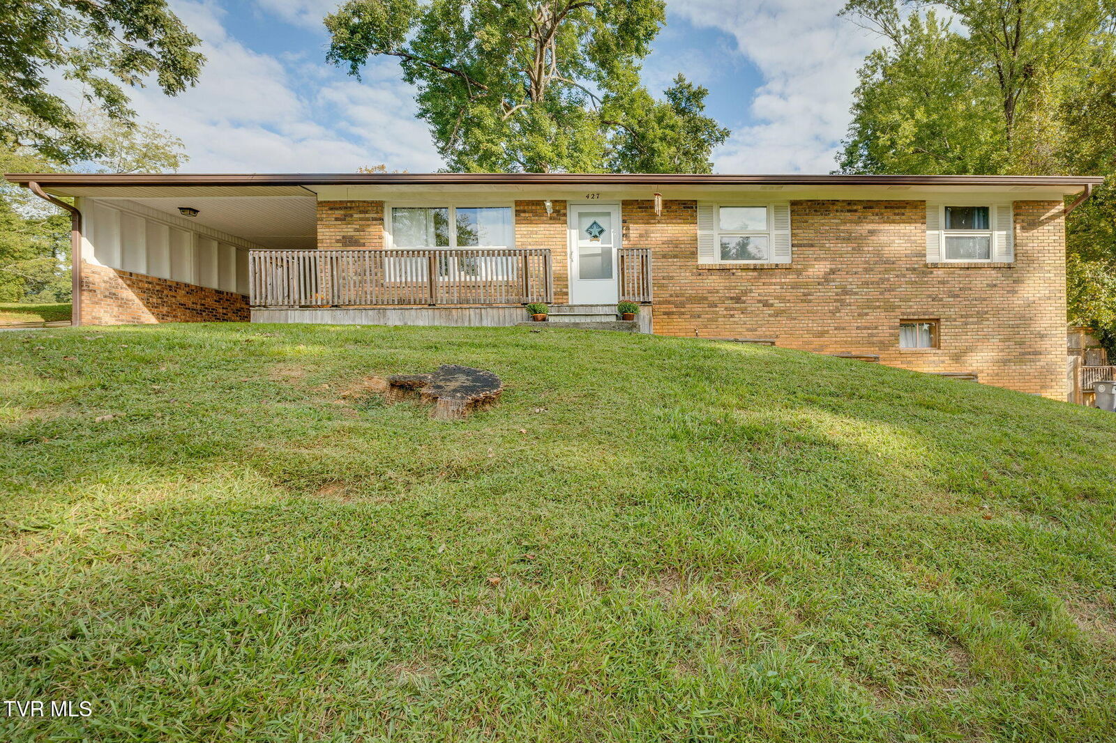 Property Photo: 427 Mimosa Street TN 37645