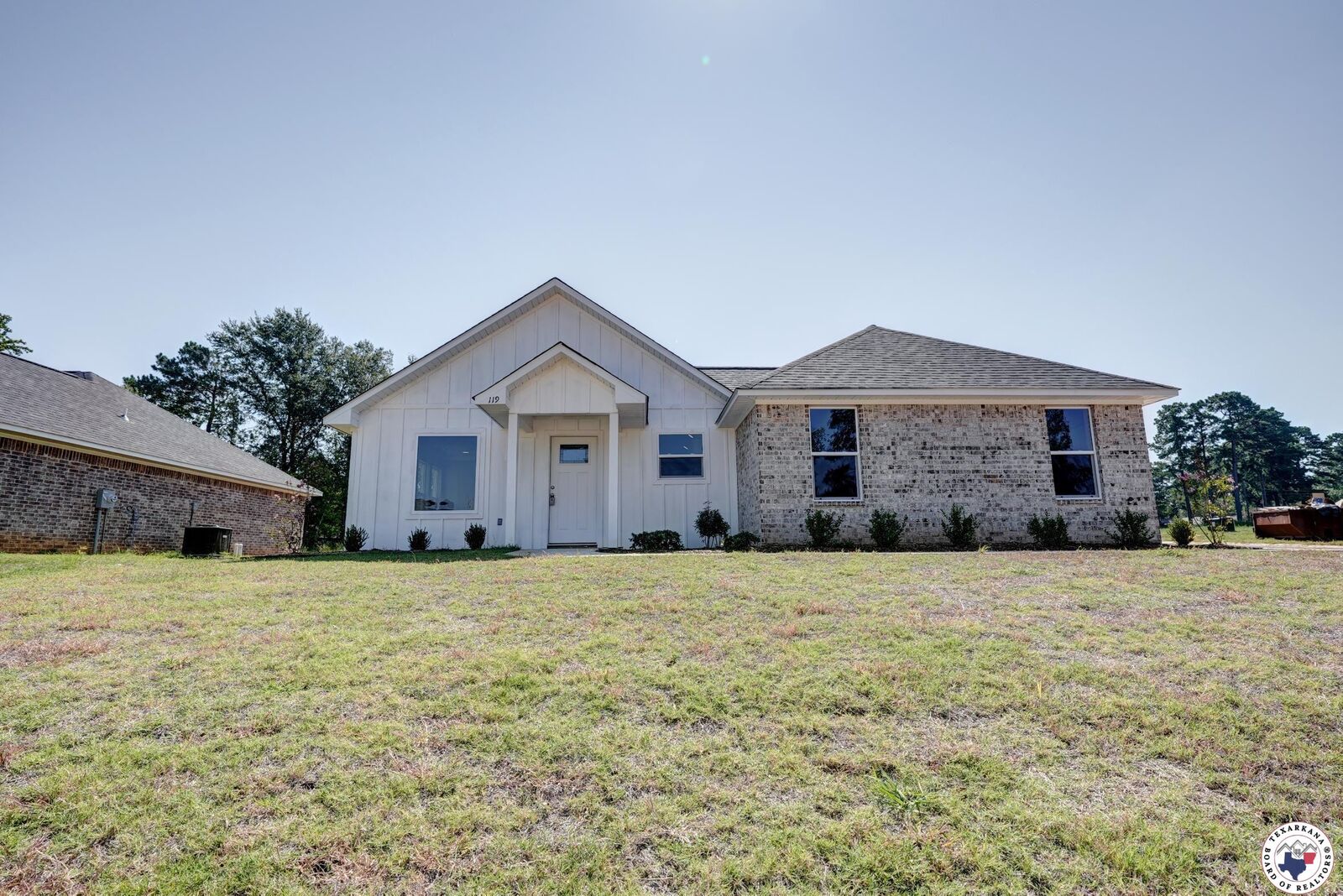 Property Photo:  119 Village Place  TX 75501 