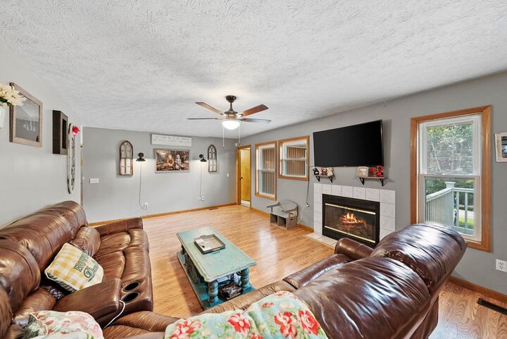 Property Photo: 143 Rolling Green Dr TN 38558