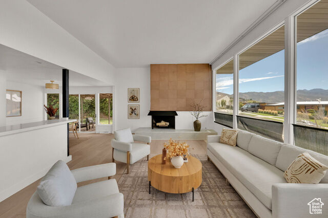 Property Photo:  811 E Northcrest Dr N  UT 84103 