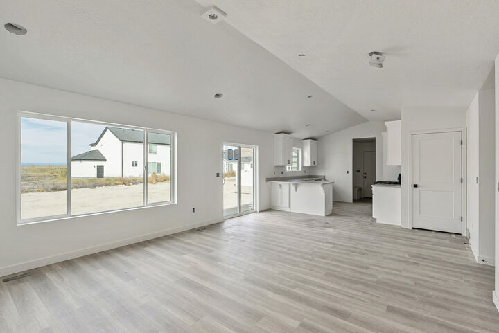 Property Photo:  2275 E Morning Glory Way Way  UT 84005