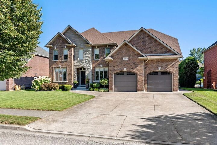 Property Photo:  1260 Lyoness Court  ON N9J 3Y6 