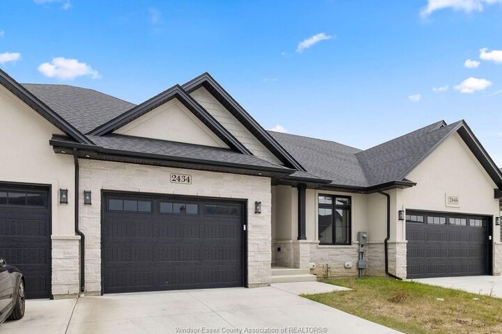 2434 Barkley Avenue  Windsor ON N8P 0E9 photo