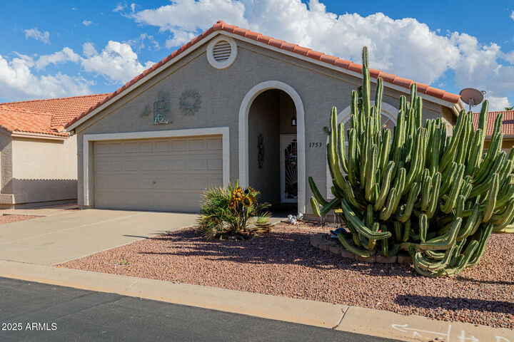 Property Photo:  1753 E Palm Beach Drive  AZ 85249 