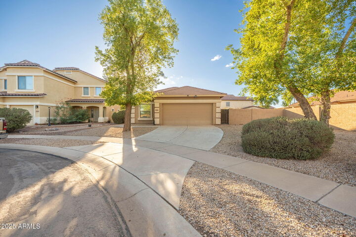 Property Photo:  27996 N Muscovite Drive  AZ 85143 