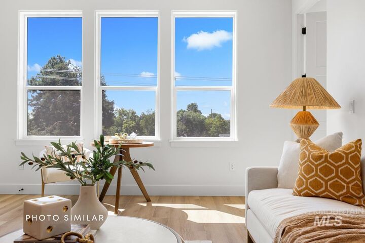 Property Photo: 55 E State St 205 ID 83616