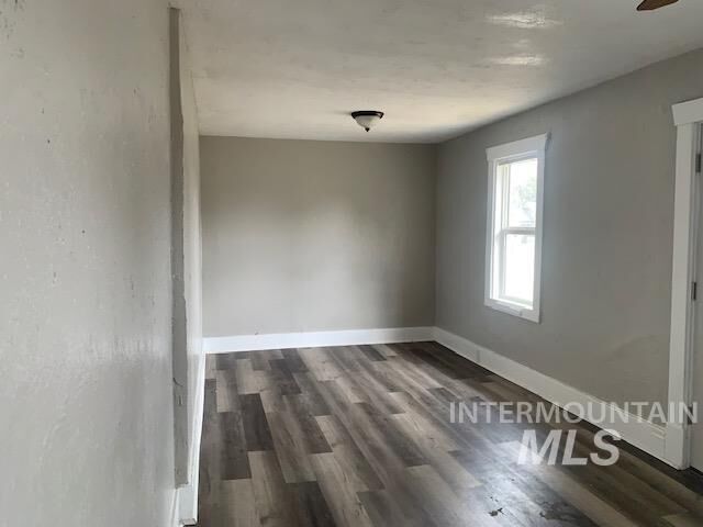 Property Photo: 1600 Hansen ID 83318