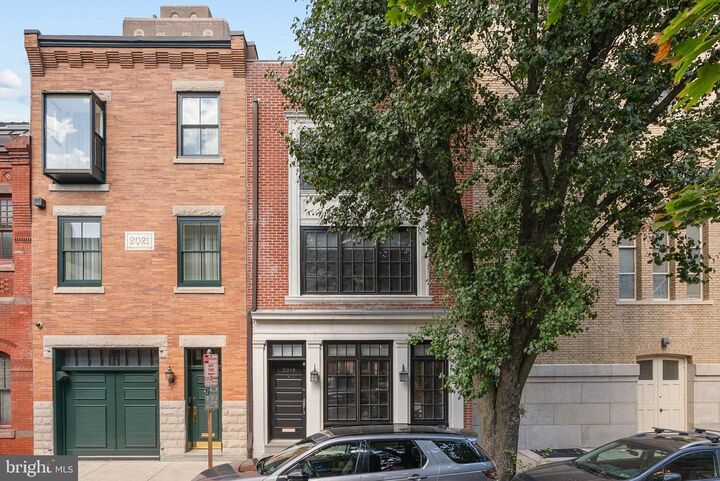 2019 Rittenhouse Square  Philadelphia PA 19103 photo