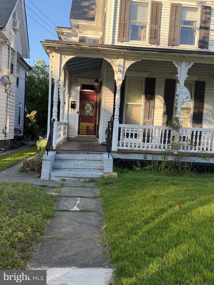 Property Photo:  211 W Commerce Street  NJ 08302 