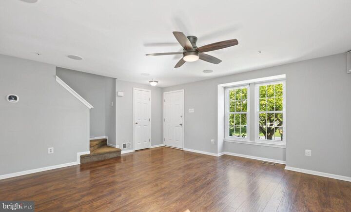 Property Photo: 806 Lilac Court MD 21113