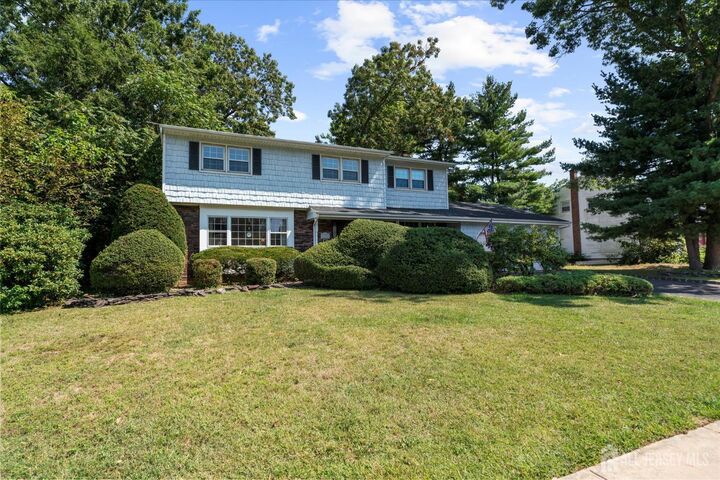Property Photo:  16 Oakwood Drive  NJ 08859 