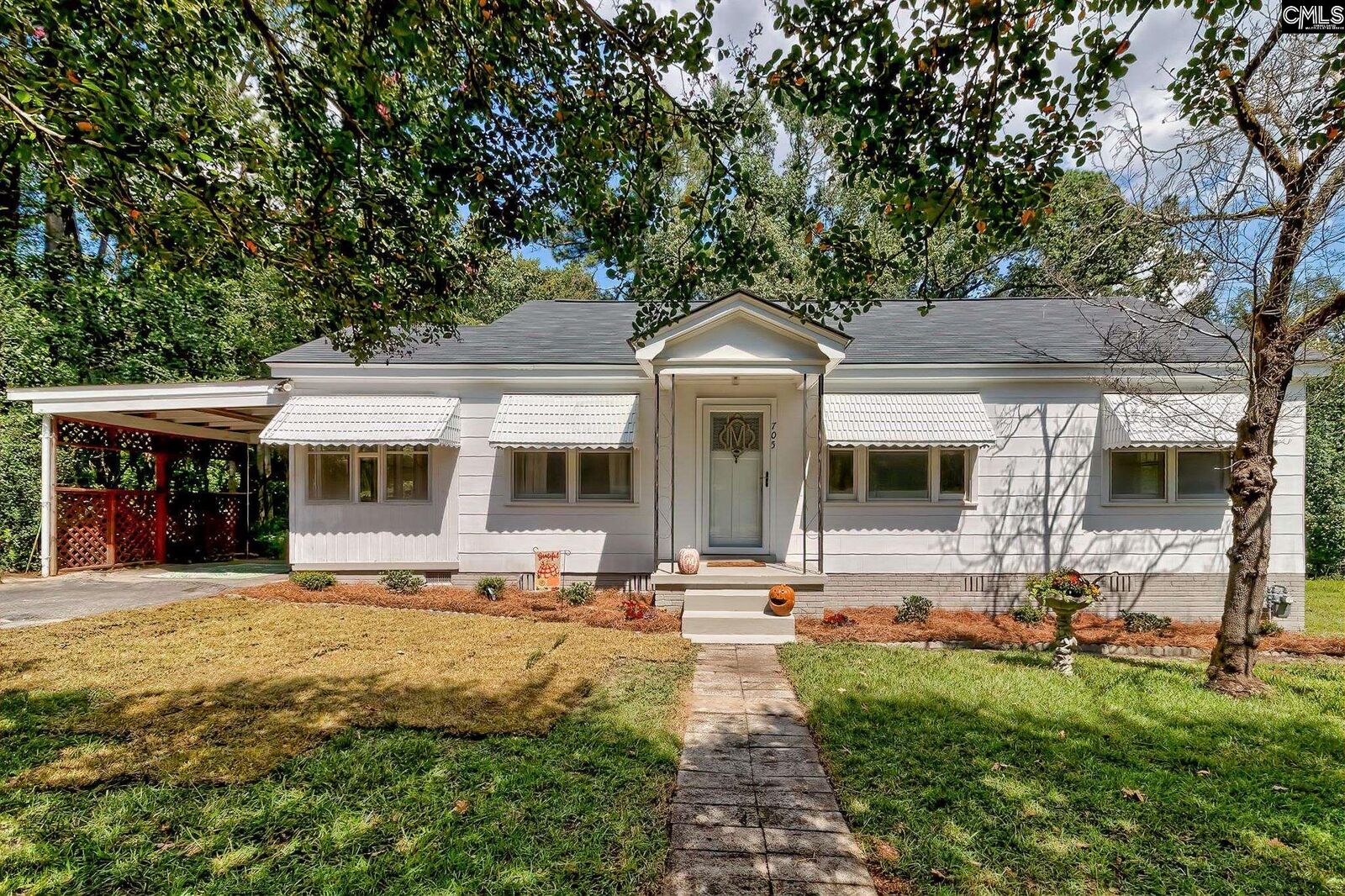 Property Photo:  705 Oakland  SC 29169-3537 