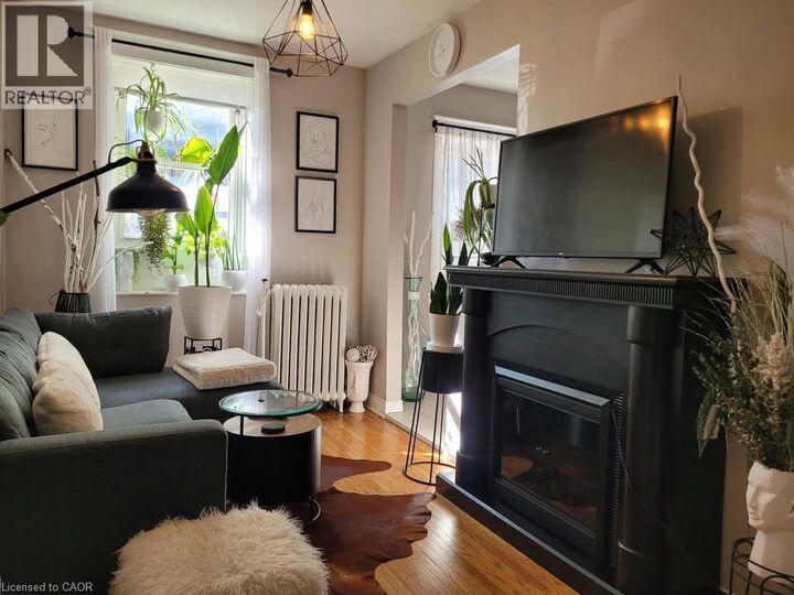 Property Photo: 9 Herkimer Street 2 ON L8P 2G1