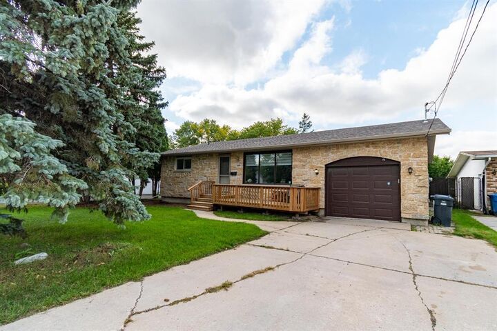 784 Municipal Road  Winnipeg MB R3R 1J4 photo