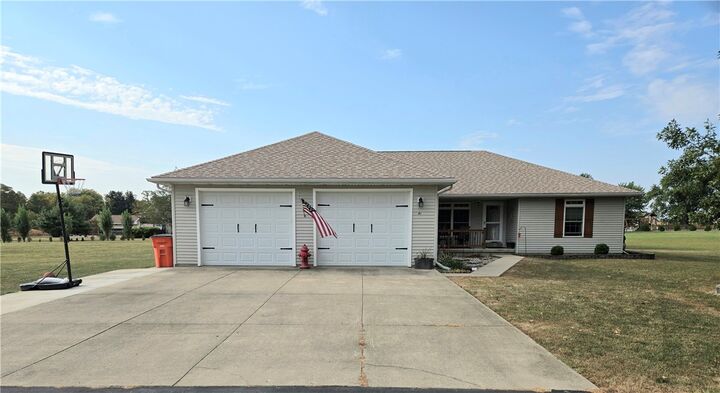 Property Photo: 41 South Shores IL 61951