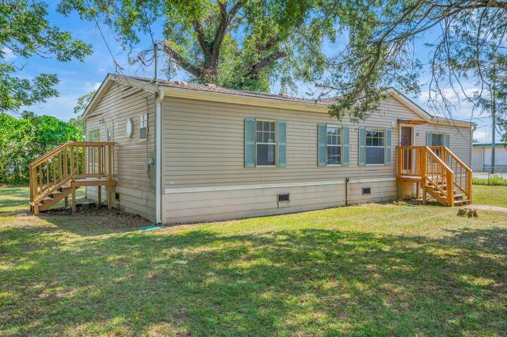 Property Photo:  189 Benjamin Street  FL 32536 